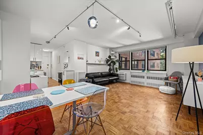 579 W 215 Street #5C, New York, NY 10034 - Photo 3