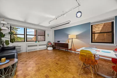 579 W 215 Street #5C, New York, NY 10034 - Photo 1