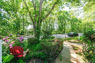 301 Birchwood Road, Medford, NY 11763 - Photo 3