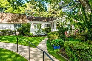 301 Birchwood Rd, Medford, NY 11763 - Photo 5