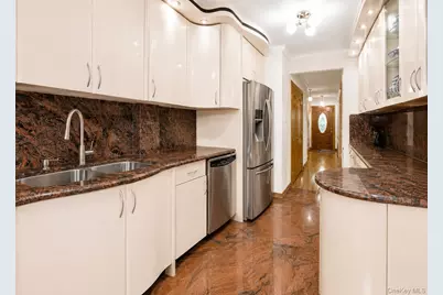79-19 149th Street, Kew Gardens, NY 11367 - Photo 11