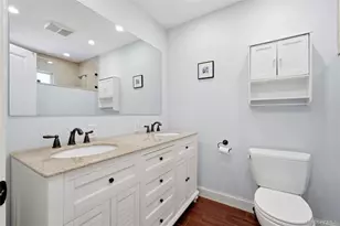 28 Hemlock Ln, Bay Shore, NY 11706 - Photo 23