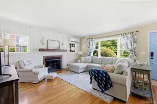 28 Hemlock Ln, Bay Shore, NY 11706 - Photo 3