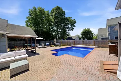 28 Hemlock Lane, Bay Shore, NY 11706 - Photo 29