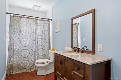 28 Hemlock Lane, Bay Shore, NY 11706 - Photo 27