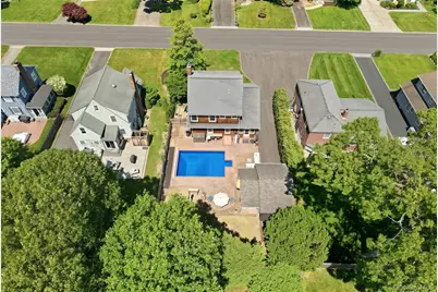 28 Hemlock Lane, Bay Shore, NY 11706 - Photo 33