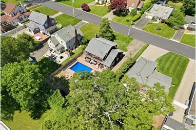 28 Hemlock Lane, Bay Shore, NY 11706 - Photo 35