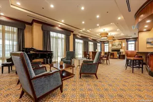 5000 Royal Ct, North Hills, NY 11040 - Photo 27