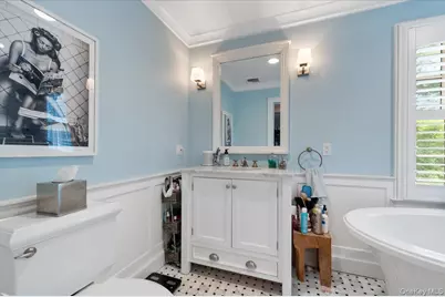 5 Fox Hunt Court, Cold Spring Harbor, NY 11724 - Photo 19