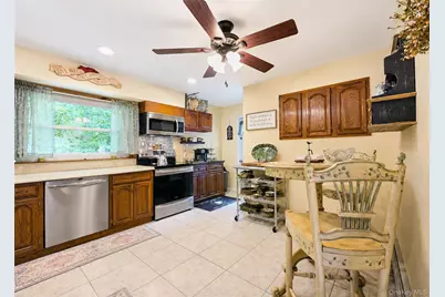 9 Holly Street, Centereach, NY 11720 - Photo 17