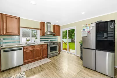 72 Peckham Avenue, Islip, NY 11751 - Photo 5