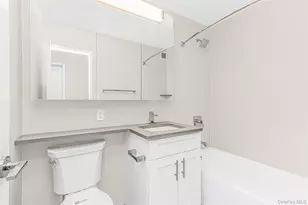 3333 Henry Hudson Pkwy, Bronx, NY 10463 - Photo 7