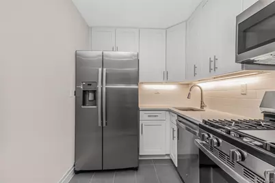 3333 Henry Hudson Parkway #18C, Bronx, NY 10463 - Photo 3