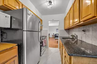 42-25 80th St, Elmhurst, NY 11373 - Photo 9
