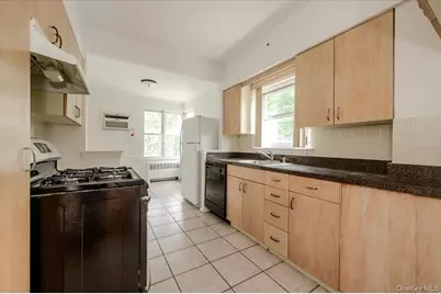 1103 Rhinelander Avenue, Bronx, NY 10461 - Photo 9
