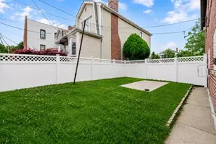 1103 Rhinelander Ave, Bronx, NY 10461 - Photo 29