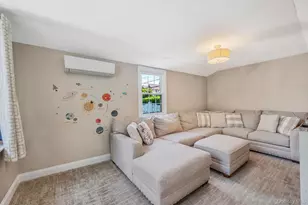 53 Jefferson St, Garden City, NY 11530 - Photo 17