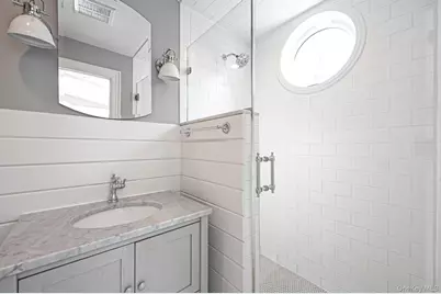 53 Jefferson Street, Garden City, NY 11530 - Photo 19