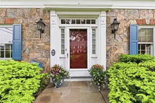 61 Mason Dr, Manhasset, NY 11030 - Photo 3