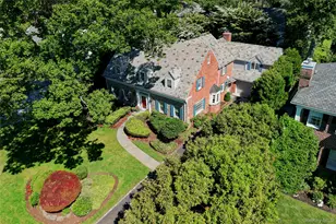 61 Mason Dr, Manhasset, NY 11030 - Photo 5