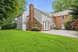 61 Mason Dr, Manhasset, NY 11030 - Photo 35