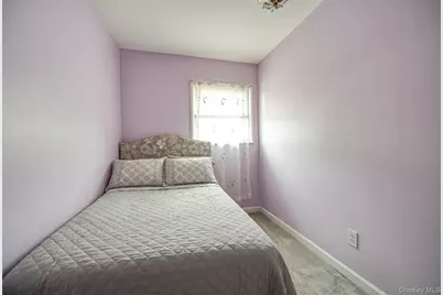 6 Oneida Street, Deer Park, NY 11729 - Photo 13
