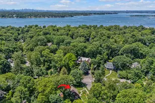 74 Litchfield Rd, Port Washington, NY 11050 - Photo 43