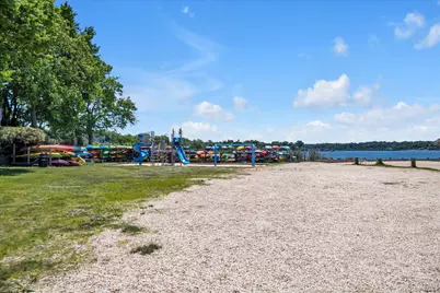74 Litchfield Road, Port Washington, NY 11050 - Photo 45