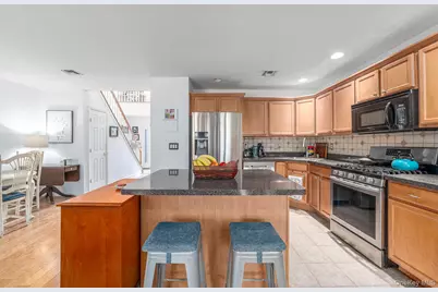 2204 Cedar Path, Riverhead, NY 11901 - Photo 9