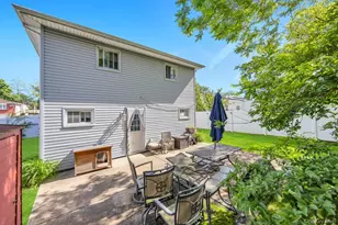 16 E Grove St, Massapequa, NY 11758 - Photo 31