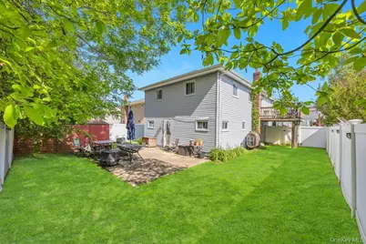 16 E Grove Street, Massapequa, NY 11758 - Photo 33
