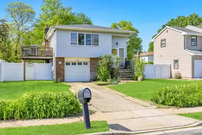 16 E Grove Street, Massapequa, NY 11758 - Photo 3