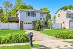 16 E Grove St, Massapequa, NY 11758 - Photo 3