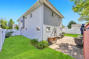 16 E Grove St, Massapequa, NY 11758 - Photo 29