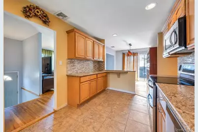 16 E Grove Street, Massapequa, NY 11758 - Photo 9