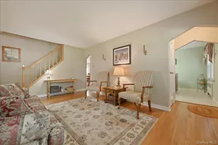 154 Cypress St, Floral Park, NY 11001 - Photo 5