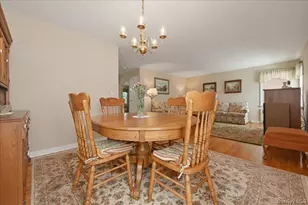 154 Cypress St, Floral Park, NY 11001 - Photo 13
