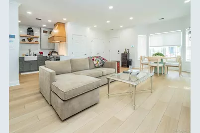 87 Pond View Drive, Port Washington, NY 11050 - Photo 7