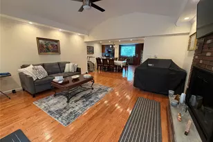 8 Peter Way, Kiamesha Lake, NY 12751 - Photo 5
