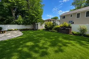 6 Decatur St, Roosevelt, NY 11575 - Photo 3
