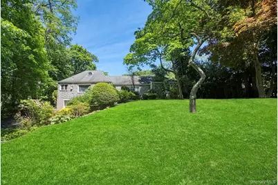 49 The Birches, Roslyn, NY 11576 - Photo 1