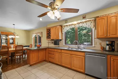 90 Timberlane Court, Yorktown Heights, NY 10598 - Photo 13