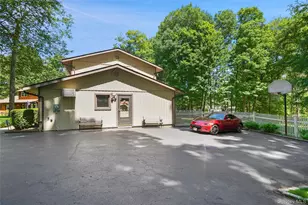 90 Timberlane Ct, Yorktown Heights, NY 10598 - Photo 37