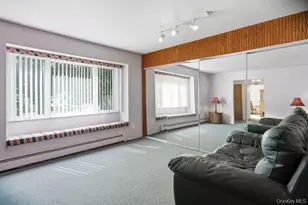 110 Tarpon Ave, Medford, NY 11763 - Photo 7