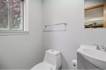 110 Tarpon Avenue, Medford, NY 11763 - Photo 19