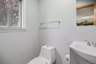 110 Tarpon Ave, Medford, NY 11763 - Photo 19