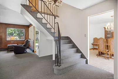 110 Tarpon Avenue, Medford, NY 11763 - Photo 5
