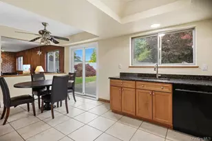 110 Tarpon Ave, Medford, NY 11763 - Photo 17