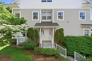 114 Crystal Hill Dr, Pomona, NY 10970 - Photo 3