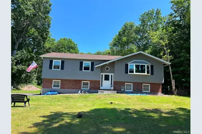 158 Sycamore Drive, New Windsor, NY 12553 - Photo 1